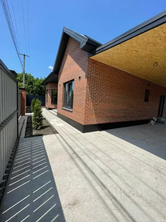 Дом в Краснодарский край, Краснодар Елизаветинская ст-ца, ул. ... - Фото 1