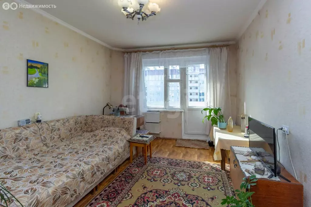 1-комнатная квартира: Омск, улица 70 лет Октября, 13 (37.4 м) - Фото 1