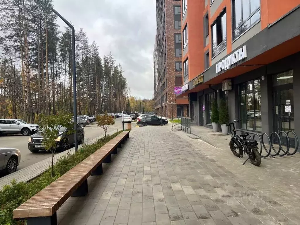 Помещение свободного назначения в Удмуртия, Ижевск Воткинское ш., 83к2 ... - Фото 1