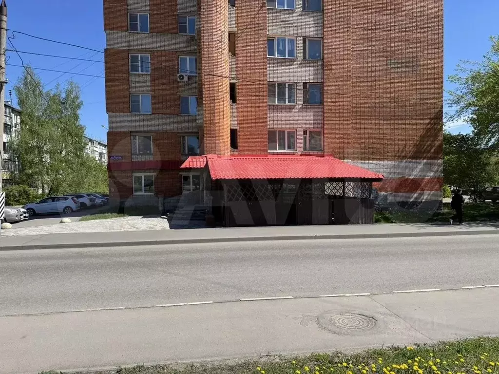 Помещение свободного назначения в Тульская область, Тула просп. ... - Фото 1