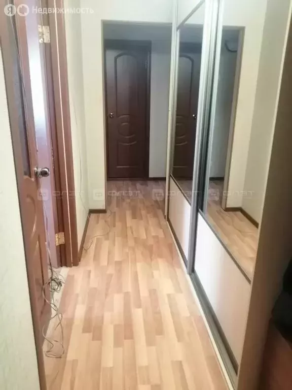 3-комнатная квартира: Казань, улица Челюскина, 33/56 (66 м) - Фото 0