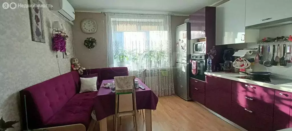 4-комнатная квартира: Тюмень, улица 50 лет Октября, 30 (106.5 м) - Фото 1