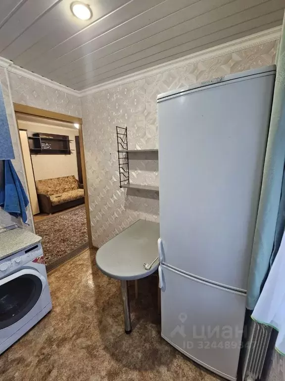 2-к кв. Омская область, Омск Учебная ул., 185 (32.0 м) - Фото 2