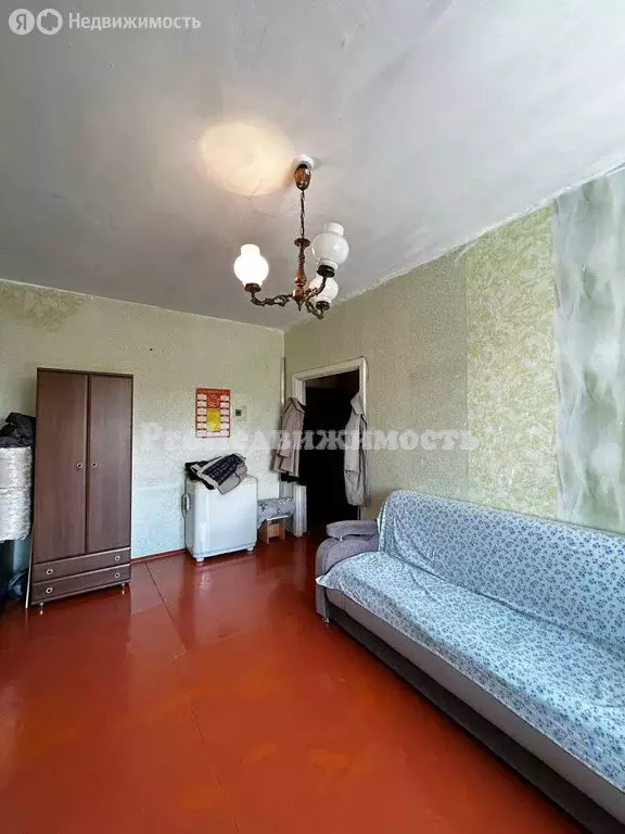 3-комнатная квартира: Кызыл, улица Калинина, 2А (49.3 м) - Фото 1