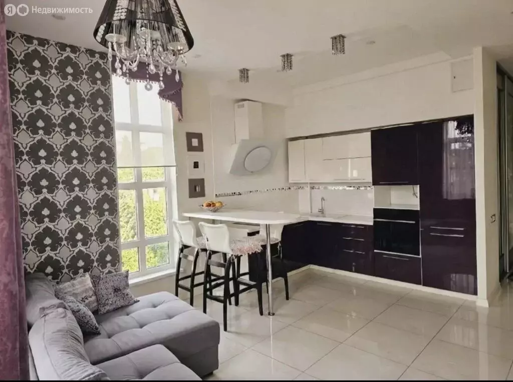 3-комнатная квартира: Сочи, улица Ленина, 256/6 (66 м) - Фото 2