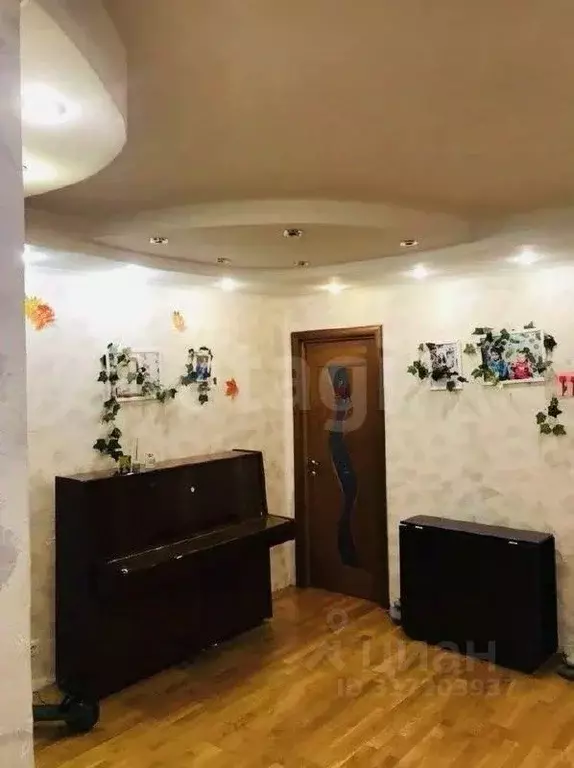 3-к кв. Санкт-Петербург ул. Брянцева, 7к1 (88.0 м) - Фото 0