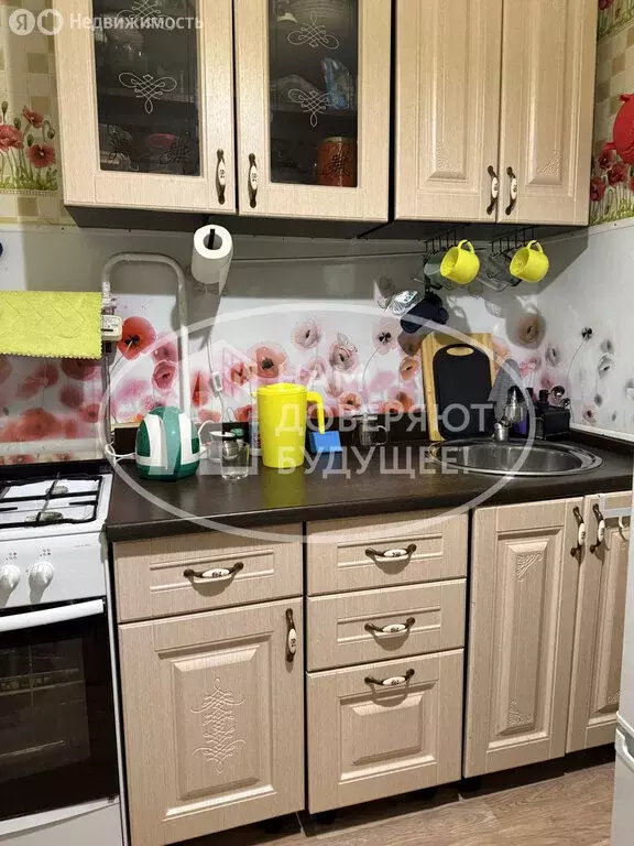 3-комнатная квартира: Добрянка, улица Жуковского, 21 (58.2 м) - Фото 1