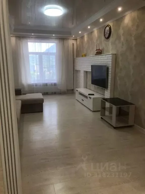 2-к кв. Ставропольский край, Минеральные Воды ул. Чкалова, 37 (76.0 м) - Фото 1