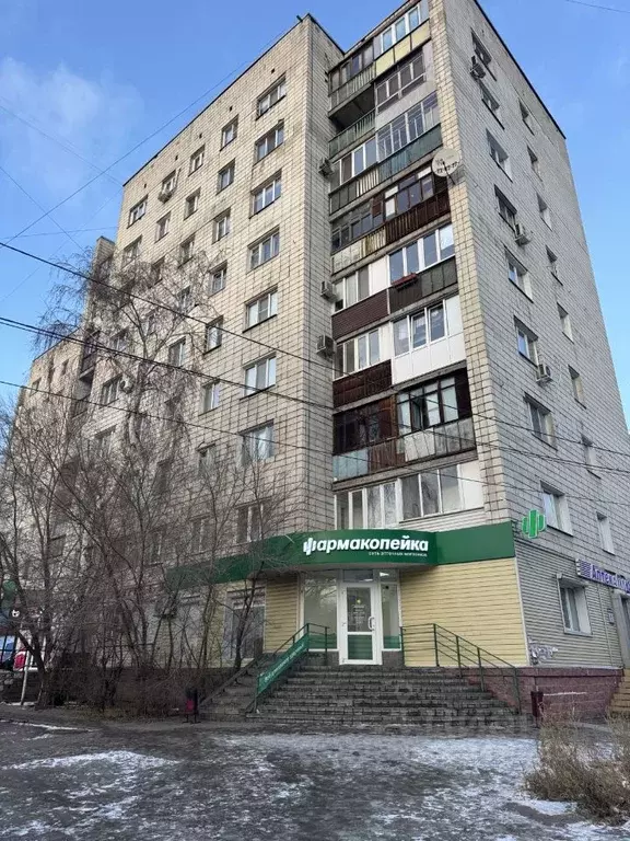 3-к кв. Омская область, Омск ул. Кирова, 9 (58.0 м) - Фото 0