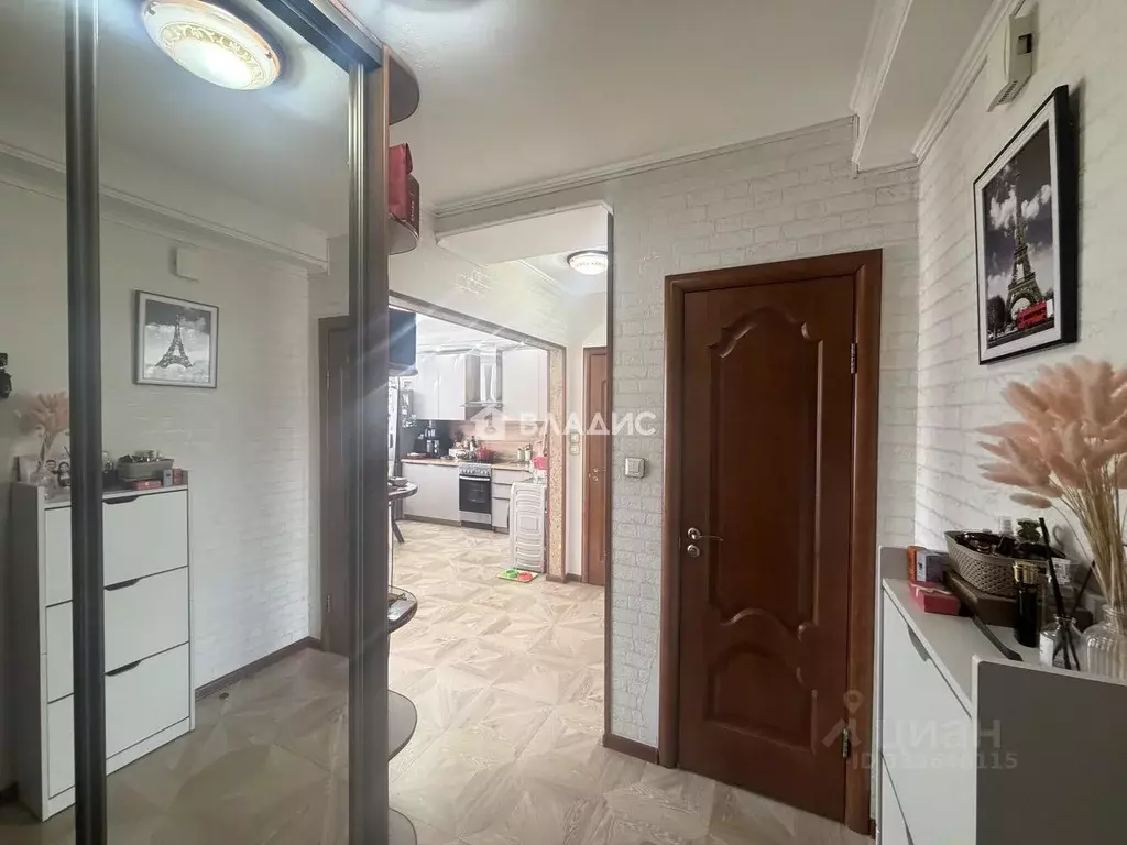 2-к кв. Бурятия, Улан-Удэ ул. Смолина, 54А (51.4 м) - Фото 2