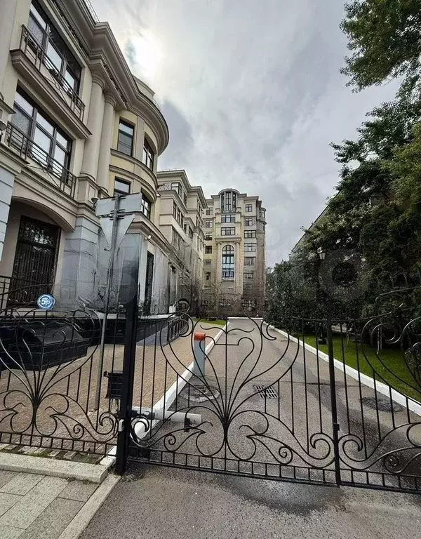 3-к. квартира, 146 м, 4/4 эт. - Фото 0