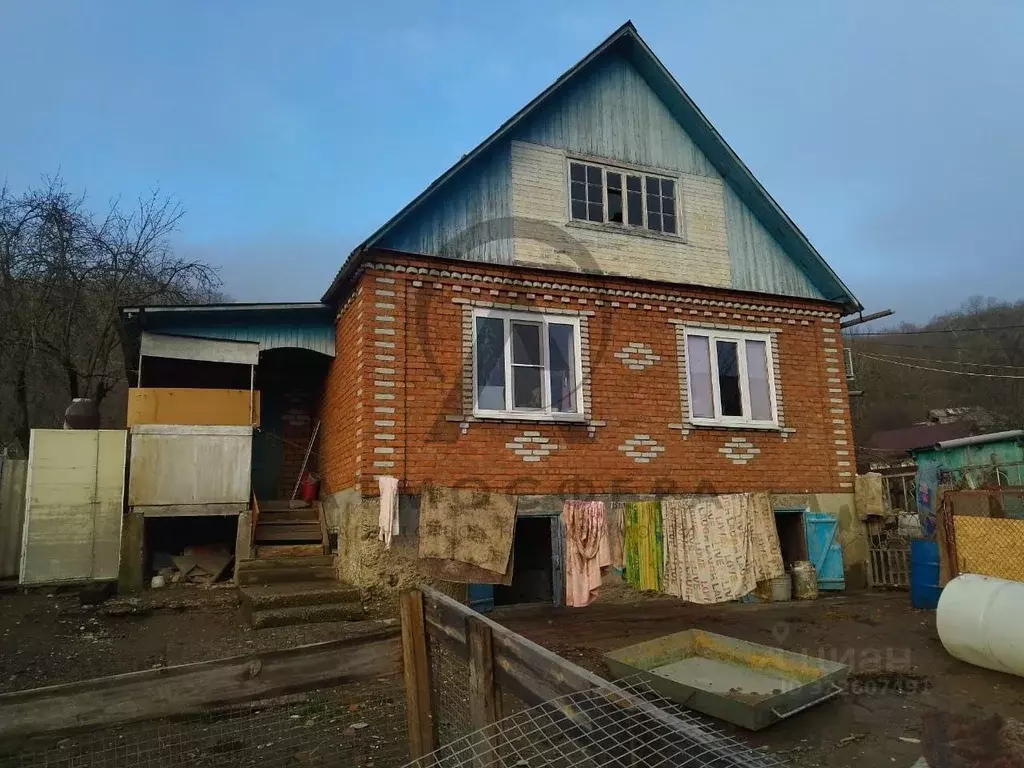 Дом в Краснодарский край, Апшеронский район, Куринская ст-ца Подгорная ... - Фото 1