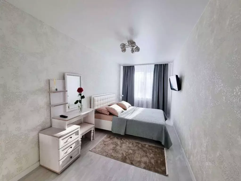 2-к кв. Сахалинская область, Южно-Сахалинск просп. Мира, 151А (45.0 м) - Фото 1