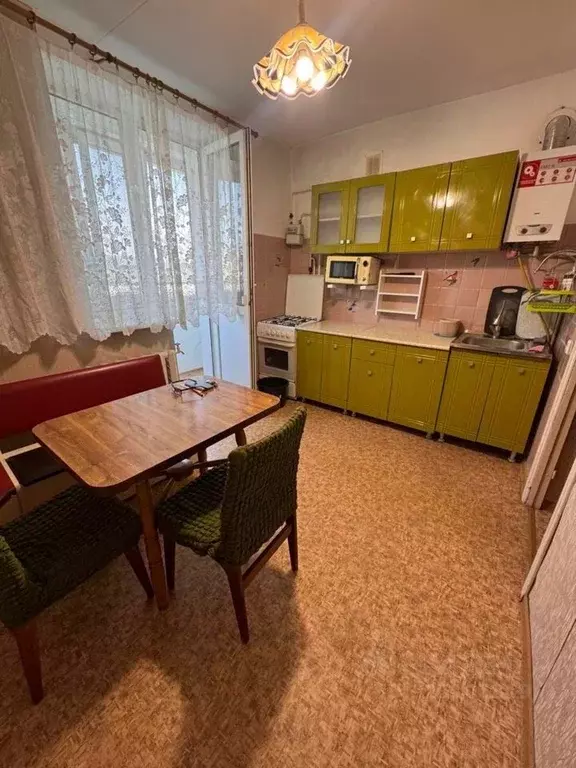 3-к кв. Крым, Феодосия ул. Гарнаева, 75Б (56.0 м) - Фото 1