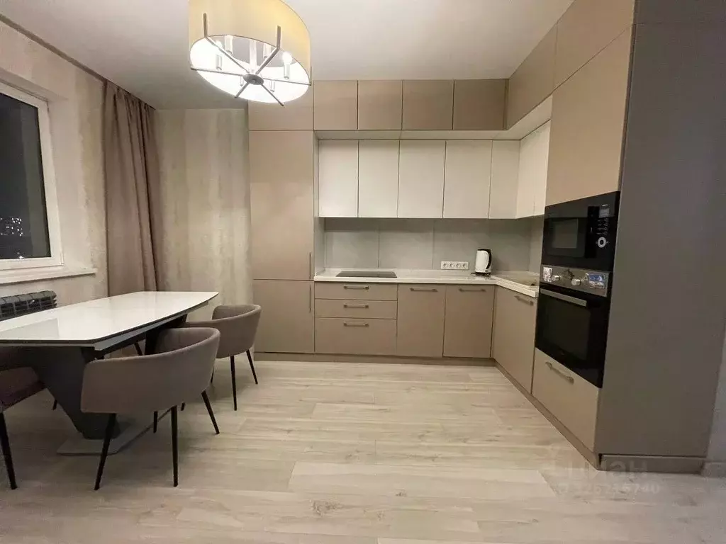 3-к кв. Свердловская область, Екатеринбург ул. Соболева, 19 (88.8 м) - Фото 1