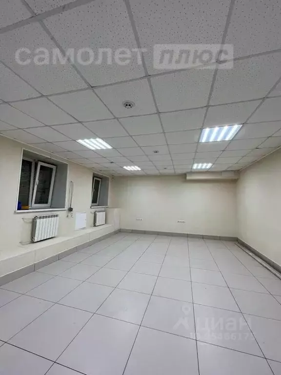 Офис в Челябинская область, Челябинск Российская ул., 163 (295 м) - Фото 1