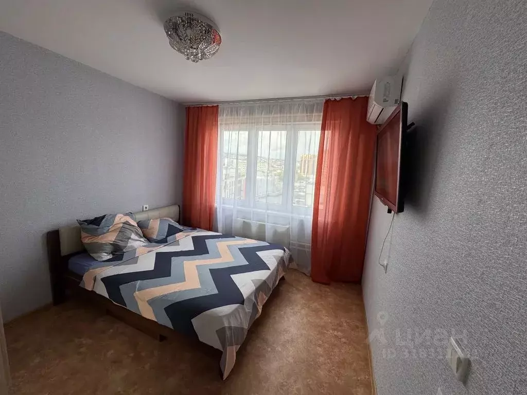 2-к кв. Краснодарский край, Новороссийск Суворовская ул., 77 (57.0 м) - Фото 0