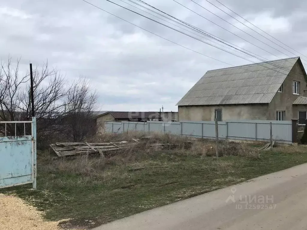 Участок в Крым, Белогорский район, с. Ароматное ул. Солнечная, 15 ... - Фото 0