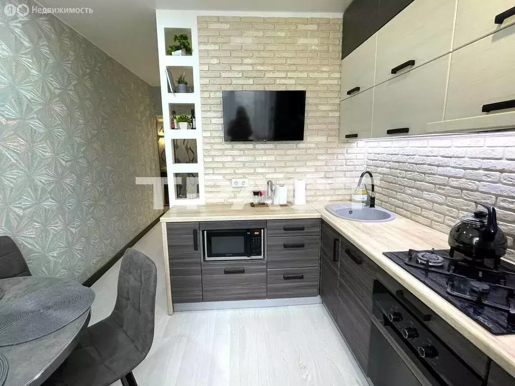 3-комнатная квартира: Воронеж, улица Папова, 10 (68 м) - Фото 0