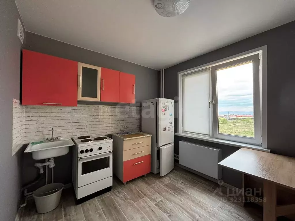 Студия Красноярский край, Красноярск ул. 40 лет Победы, 2И (28.0 м) - Фото 1