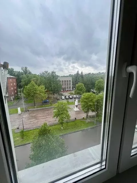 2-к кв. Кемеровская область, Новокузнецк ул. Смирнова, 11 (42.0 м) - Фото 1