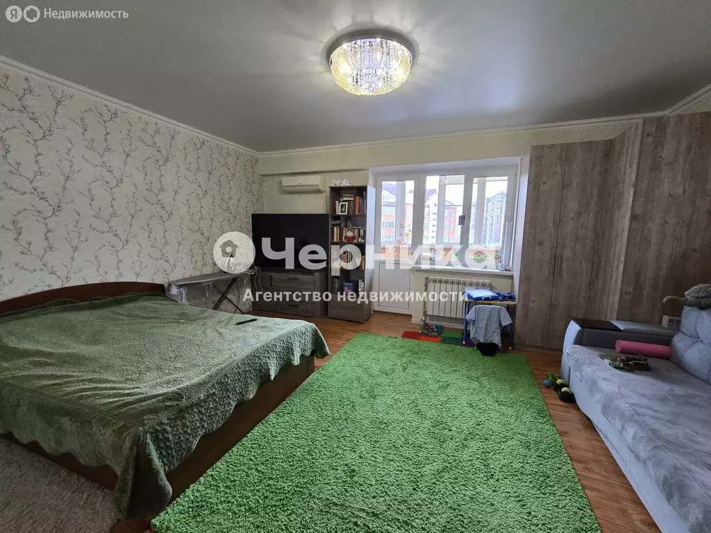 2-комнатная квартира: Ессентуки, улица Орджоникидзе, 83к1 (79 м) - Фото 1