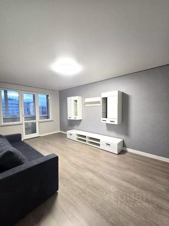 2-к кв. Челябинская область, Челябинск ул. Комарова, 137 (52.0 м) - Фото 1