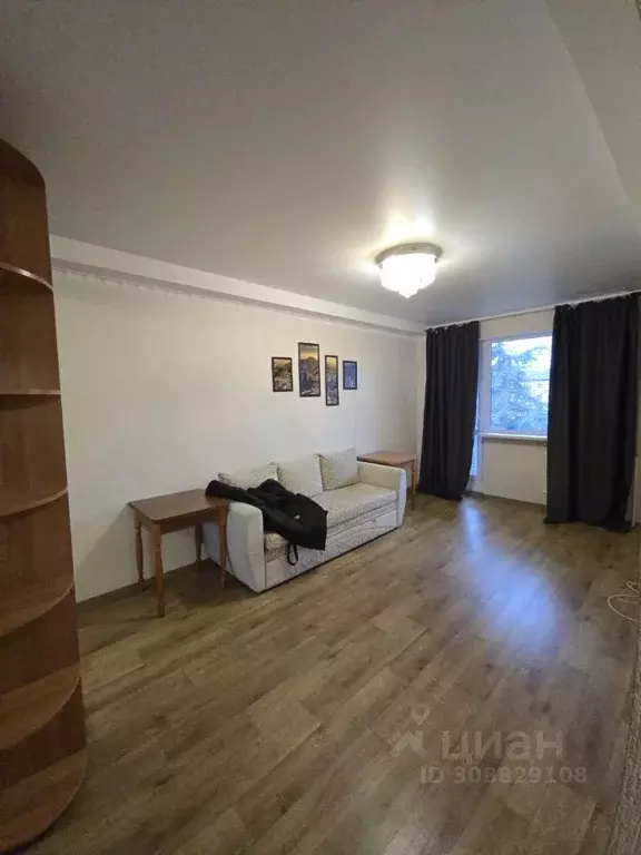 2-к кв. Севастополь просп. Генерала Острякова, 33 (45.0 м) - Фото 1