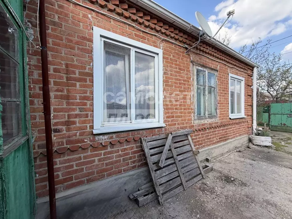 Дом в Краснодарский край, Кореновск ул. Дзержинского (86 м) - Фото 2