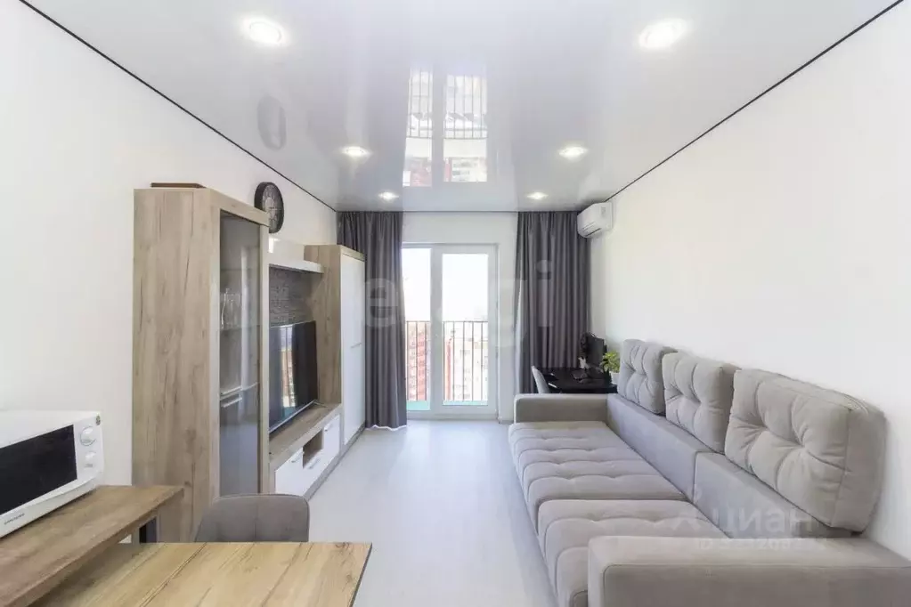 1-к кв. Тюменская область, Тюмень ул. Молодогвардейцев, 5к1 (43.6 м) - Фото 1