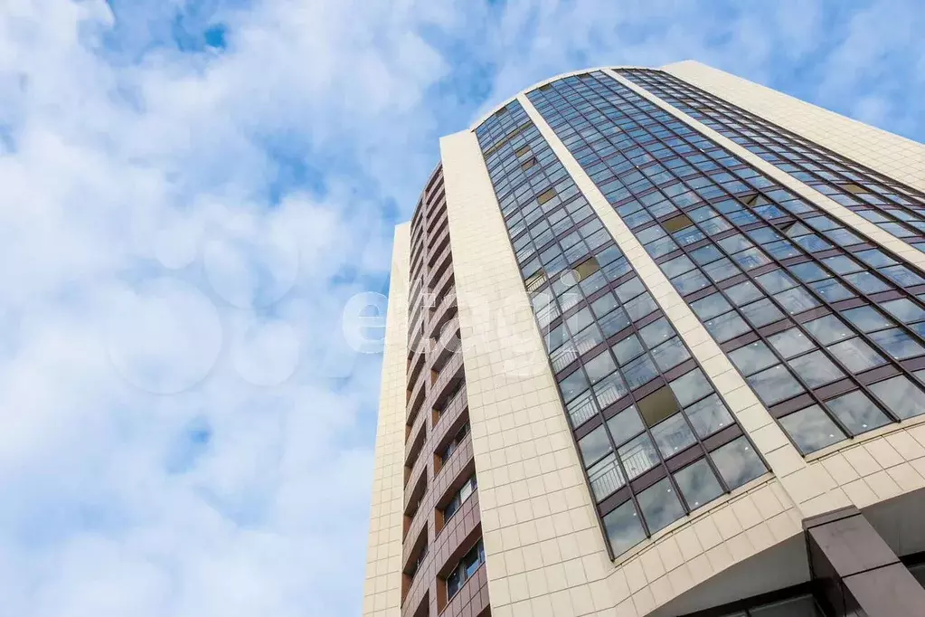 2-к. квартира, 60 м, 8/18 эт. - Фото 1
