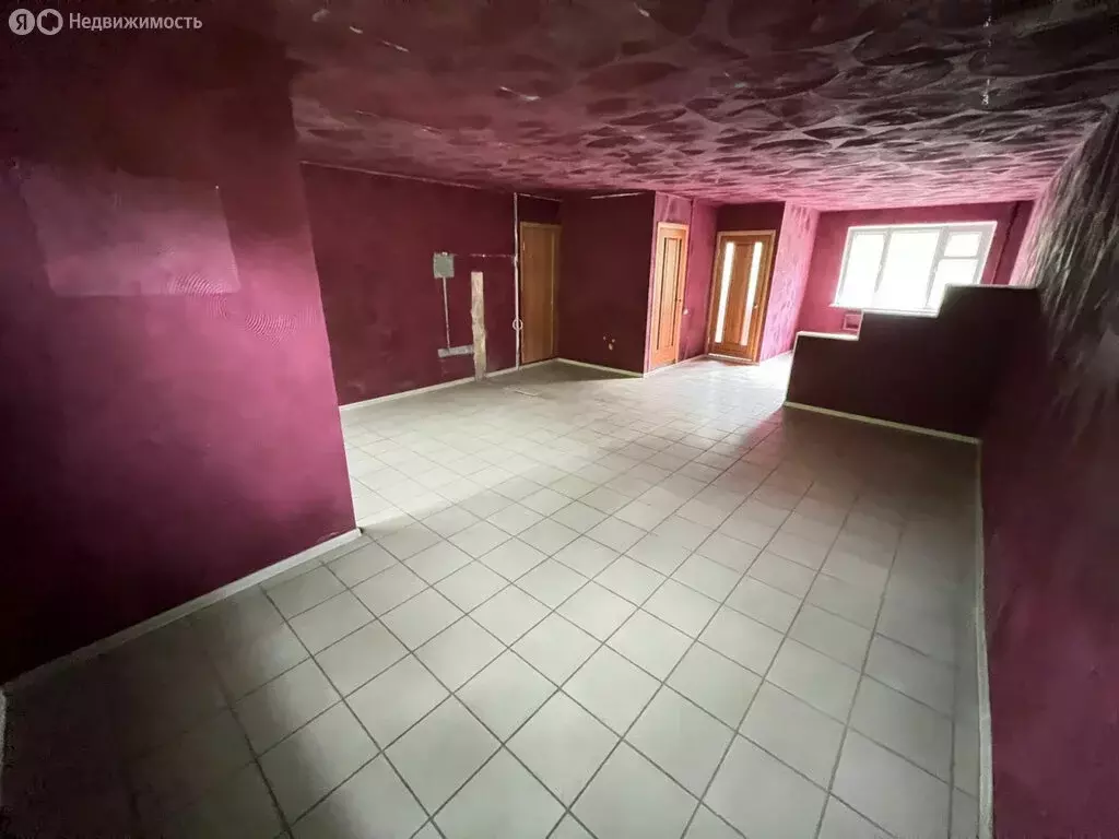 3-комнатная квартира: Первоуральск, улица Трубников, 56 (56 м) - Фото 1