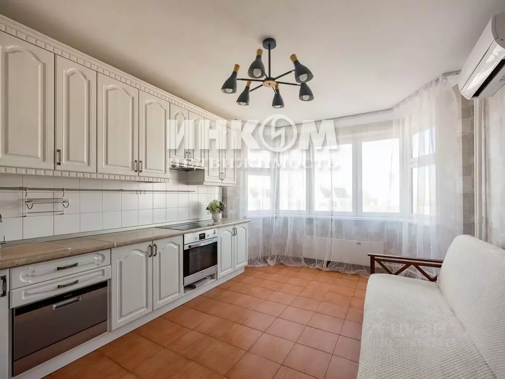 2-к кв. Москва Нарвская ул., 1Ак4 (60.5 м) - Фото 1