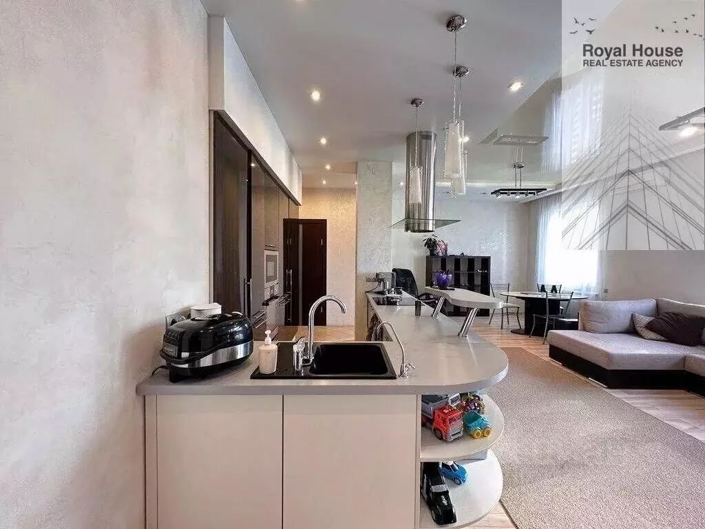 3-к кв. Санкт-Петербург ул. Типанова, 27/39 (90.0 м) - Фото 1