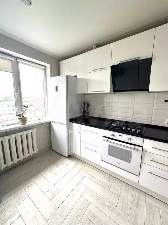 3-к. квартира, 65 м, 5/5 эт. - Фото 1