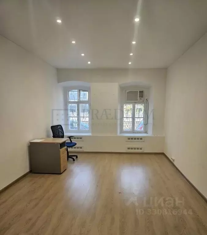 Офис в Москва Овчинниковская наб., 6С3 (210 м) - Фото 1