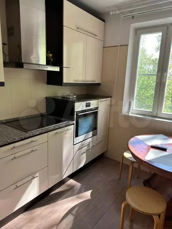 2-к. квартира, 55 м, 3/16 эт. - Фото 0