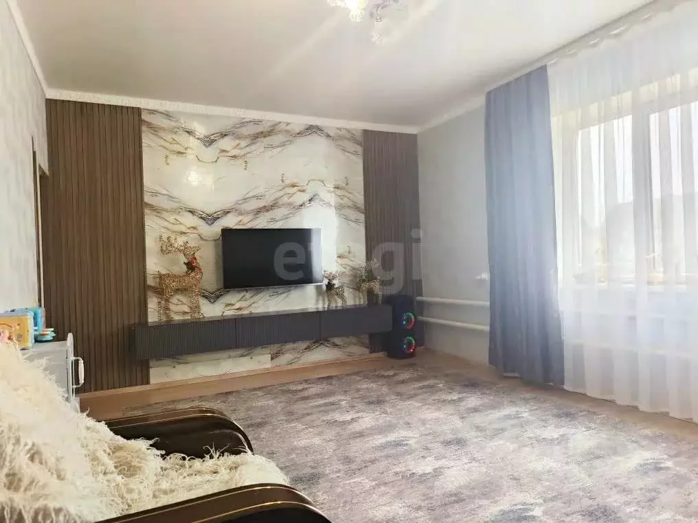 Дом в Липецкая область, Елец Карьерная ул., 29 (104 м) - Фото 1