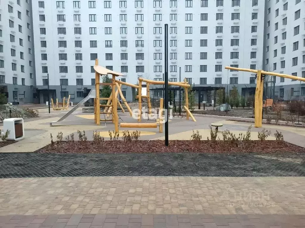 1-к кв. Тюменская область, Тюмень Новгородская ул., 22 (40.9 м) - Фото 1