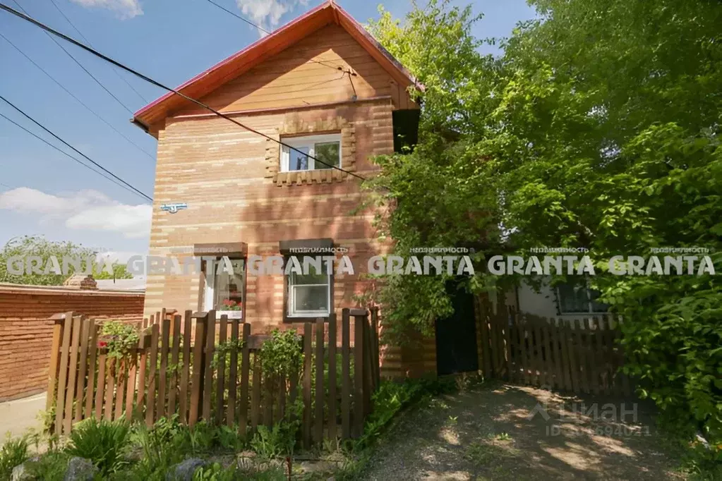 Дом в Красноярский край, Красноярск Свободный просп., 82А/33 (105 м) - Фото 0