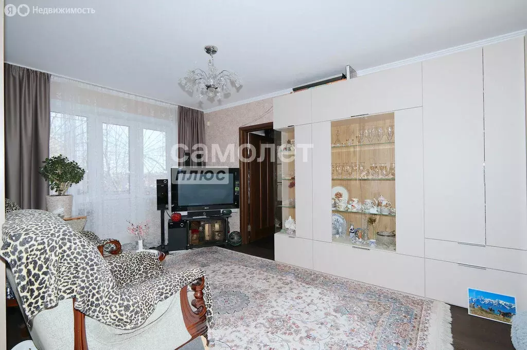 2-комнатная квартира: Кемерово, улица Сибиряков-Гвардейцев, 312 (46.4 ... - Фото 2