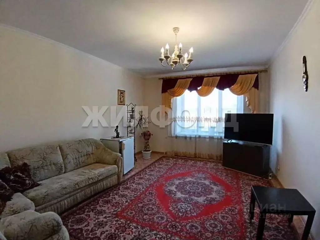 3-к кв. Хакасия, Абакан Аскизская ул., 152В (92.5 м) - Фото 1