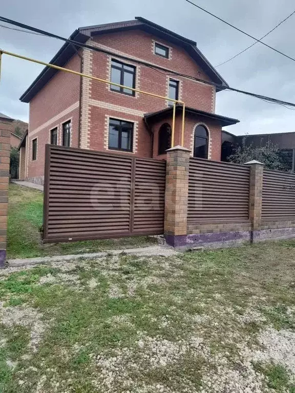 Дом в Самарская область, Жигулевск Фестивальная ул., 66 (240 м) - Фото 1