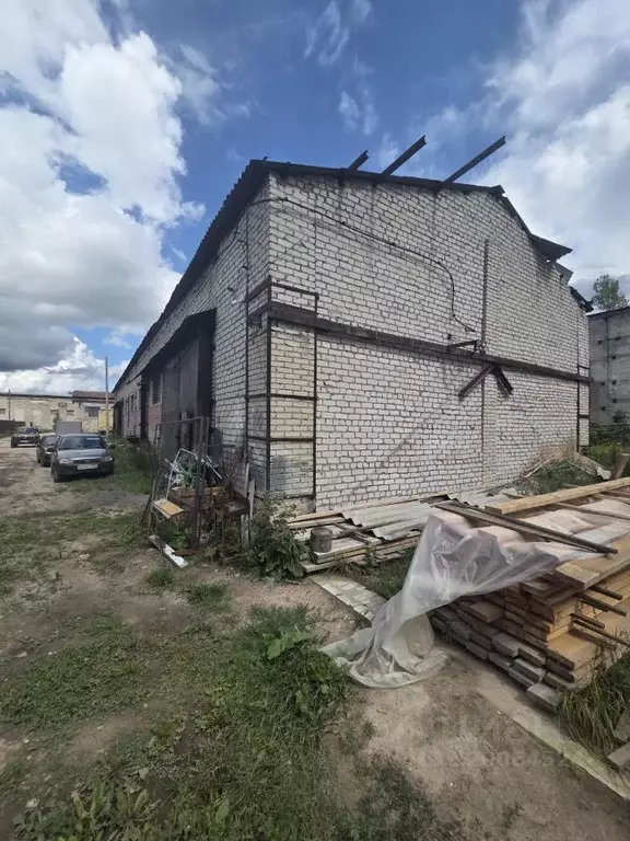 Производственное помещение в Брянская область, Жуковка ул. Карла ... - Фото 2