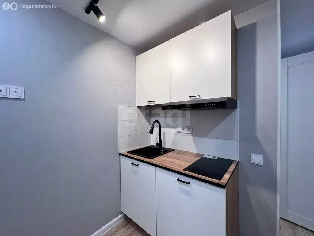 Квартира-студия: Казань, улица Восстания, 93А (13 м) - Фото 2