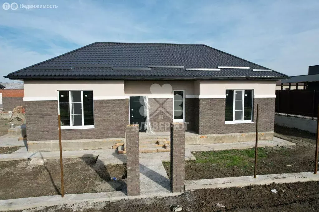 Дом в Тахтамукайский район, Энемское городское поселение, хутор Новый ... - Фото 1