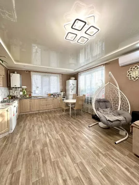 Дом в Курганская область, Курган Имени Героя Советского Союза Ф.В. ... - Фото 1