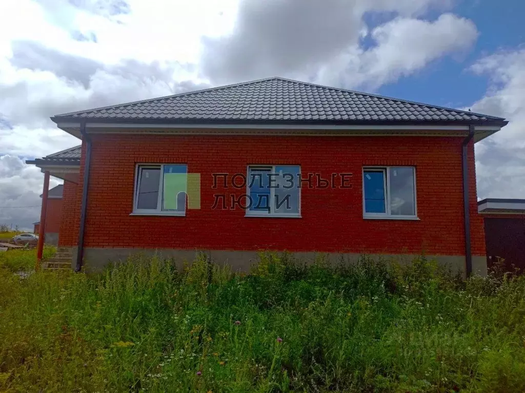 Дом в Орловская область, Орловский район, пос. Надежда пер. ... - Фото 1