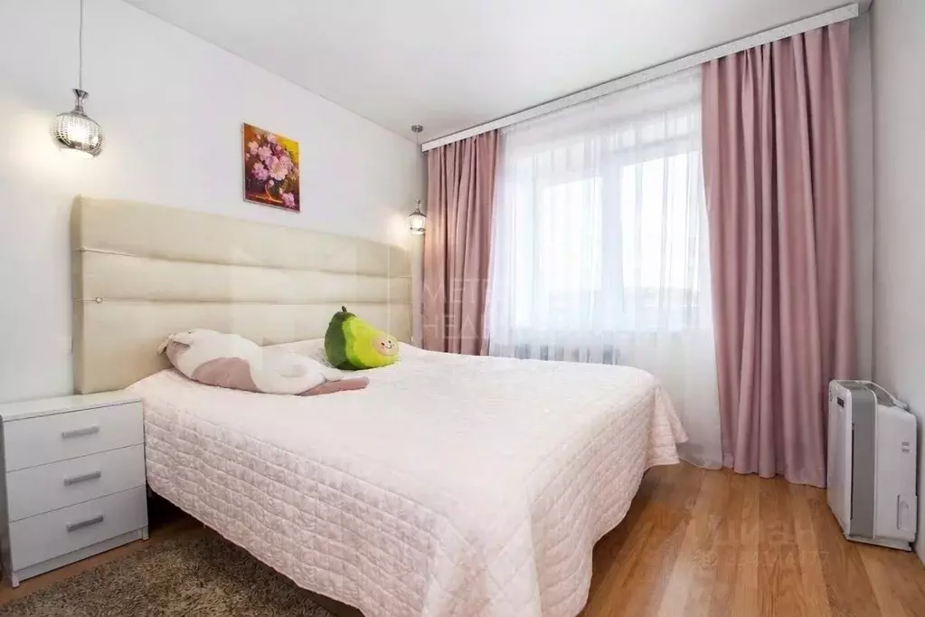 3-к кв. Тюменская область, Тюмень ул. Николая Чаплина, 125 (65.8 м) - Фото 1