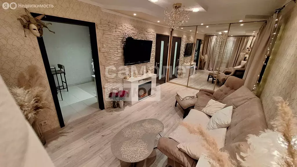 2-комнатная квартира: Петропавловск-Камчатский, улица Виталия Кручины, ... - Фото 1